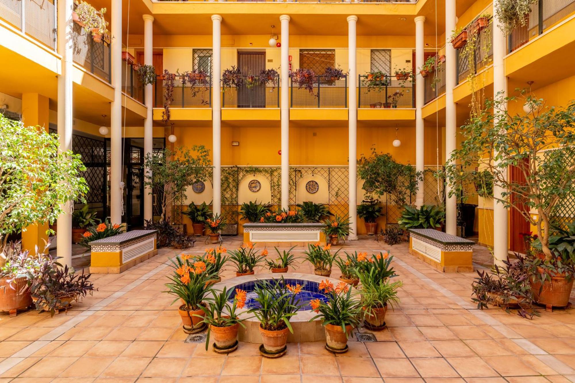 San Vicente-Museo Apartamento Sevilla Buitenkant foto