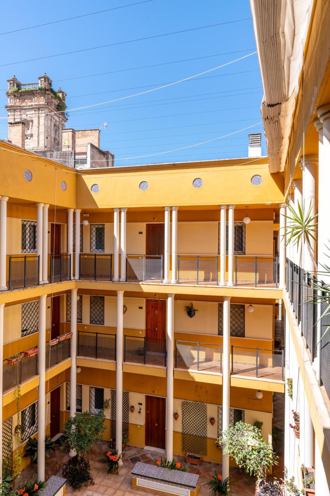 San Vicente-Museo Apartamento Sevilla Buitenkant foto