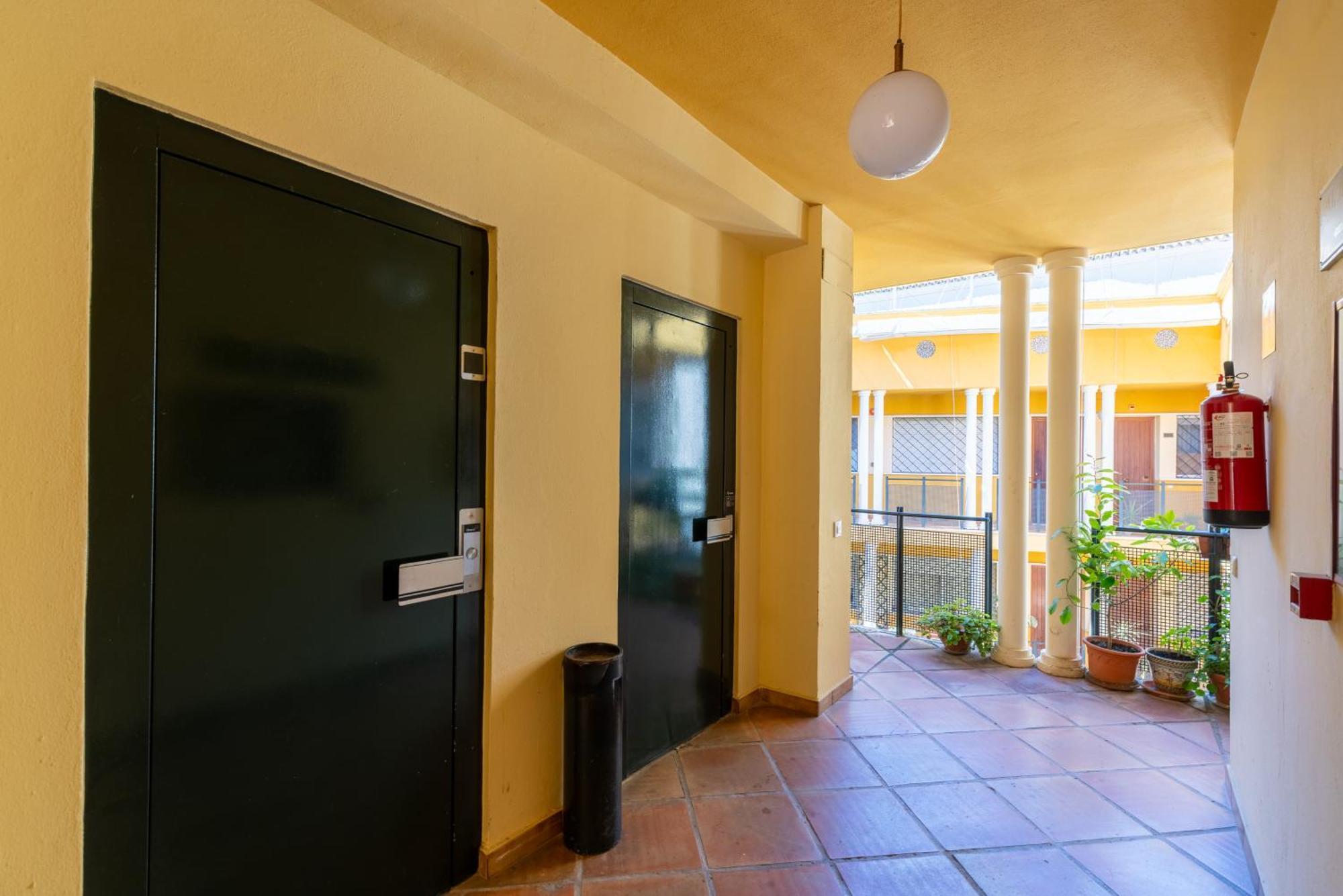 San Vicente-Museo Apartamento Sevilla Buitenkant foto